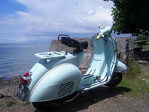 blue vespa gl - our oldtimer