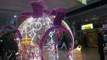 Christmas decoration at the airport 