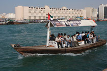 Wassertraxi auf dem Dubai Creek