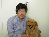 　元学校犬「すず」と一緒に