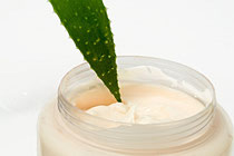 Les crèmes solaires LR: Une protection efficace contre les UVA / UVB et une hydratation intense grâce à l‘Aloe Vera