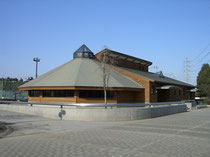 上平公園テニスコート事務所