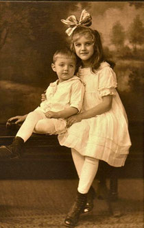 Mary Elizabeth & Stephen Stanley SECHRIST circa 1918