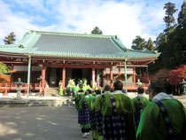大講堂へ入堂!