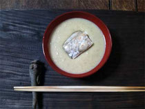 先日の大阪出張時に、料理研究家のチエさんにご馳走になった「緑豆乳ぜんざい」