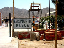 Entrée de l'aéroport de Nasca pour obser ver les "Lignes de Nasca"