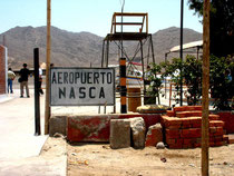 Entrée de l'aéroport de Nasca pour obser ver les "Lignes de Nasca"