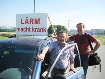 Reporter der Bildzeitung (rechts)