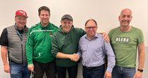 Jörg Sauter (Bildmitte) wird neuer Trainer beim SVO