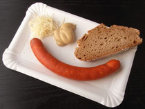 Einspänner mit Senf, Kren, Brot