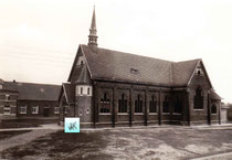 Kerk met toren-foto verkregen door toedoen van Jef Veeckmans