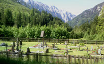 Friedhof Weichselboden an der Salza, Blick auf die Hochschwabgruppe.