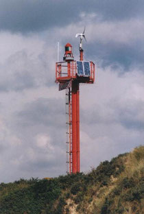 Le phare d'Armand sur les dunes de Camiers