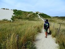 Sentier d'accès à la plage reliant le boulevard Thierry Sabine à la plage