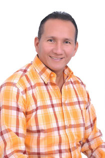 Juan Carlos Alvia Mendoza, candidato a alcalde de Manta (Ecuador) y promotor de un Metrocable para esta ciudad.