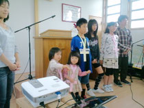高知市にあるプロテスタントのキリスト教会、高知喜びキリスト教会では、子ども祝福礼拝を行ないました。みんな神と人に愛される人に成長して欲しいですね。