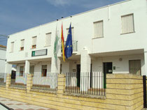 Edificio de administración, biblioteca y aula de experiencias