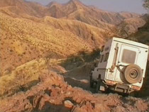 Landcruiser in Namibia auf Van Zylès Pass