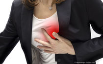 Bakteriebeläge im Mund steigern das Risiko für Herzinfarkt, Schlaganfall und andere Erkrankungen. (© zagandesign - Fotolia.com)