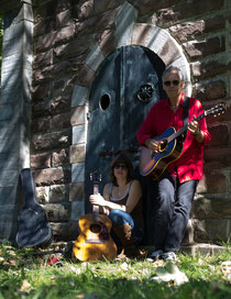 JD Foster und Anna Coogan gastieren mit Roots und Alternative Country-Musik in der Leonhardskapelle in Erkelenz.