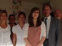 Le député G. Huet et les assistantes maternelles de la MAM le jour de l'inauguration, avec M.Laporte, maire de Ducey (photo prise par mes soins!)