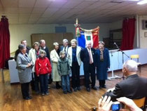 Photo de famille autour de Jean Letellier
