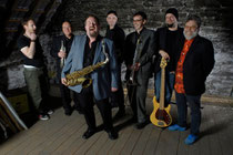 Tommy Schneller (blaues Jacket, Mitte) und seine Jungs haben die German Blues Challenge  2012 gewonnen (Foto: Schneller Group)