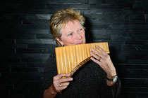 Theres Kölliker, Panflöte