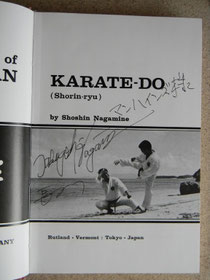 Signatur von Nagamine Takayoshi Soke