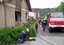 6 Feuerwehren im Einsatz bei Wohnungsbrand in Stiefern. Foto: BFK-Krems Stierschneider