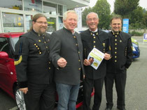Foto v.l.n.r.: GR. Mag. Klaus Bergmaier, Firmenchef Jürgen Auer, Abg.z.NR Ewald Sacher, GR Werner Stöberl. Foto: zVg
