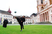  Am 9. Juni fordern die Mönche des Stiftes Göttweig die Väter zu einem Fußball-Match! Foto: Fotocredit: Stift Göttweig/Eveline Gruber  