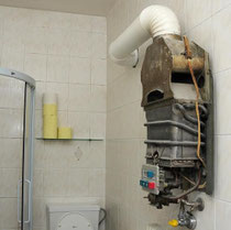 Defekte Therme, welche vermutlich die Ursache für den Kohlenmonoxidznfall war. Foto: FF Krems/G.Rohrhofer.