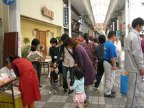 街中 もちつき大会