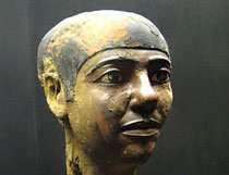Busto en honor a Imhotep