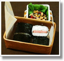 　　　　　　スパムむすび弁当