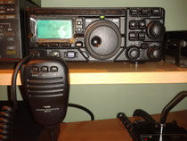 YAESU FT-897