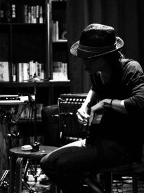 Kei Takasugi：guitar, fx