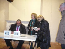 Firmando libros en Francia