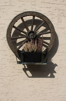 52 Kutschenrad/Wheel of a carriage