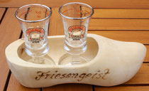 122 Friesengeistgläser/"Friesengeist" glasses