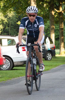 Jens hier als Führungsfahrer beim Trainingstriathlon in Harpstedt