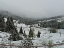 Schneefall am Basislager auf 1025m