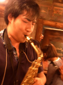 パリ在住の九州男児、メイくん!