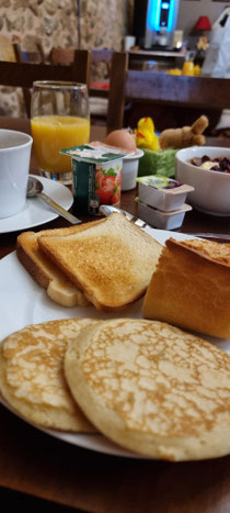 Petit Dejeuner