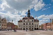 Rathaus Lüneburg und Lunabrunnen