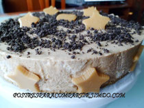 Semifrío de turrón con base de galleta