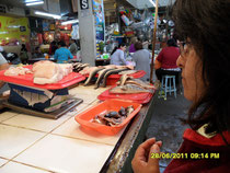 Fisch- und Meeresfrüchtemarkt in Lima - Foto: Harald Petrul