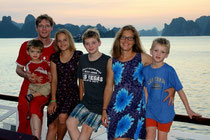 Abends auf dem Schiff in der Halong Bay