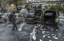 A morte do emigrante português desencadeou uma violenta onda de protestos nos subúrbios de Estocolmo